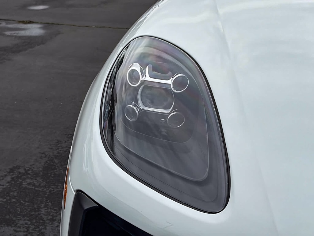 Thumbnail: 2019 Porsche Macan - 6