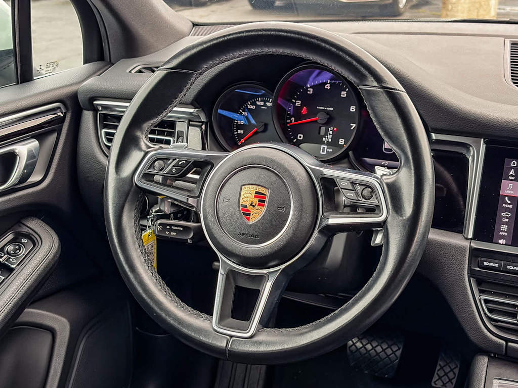 Thumbnail: 2019 Porsche Macan - 9