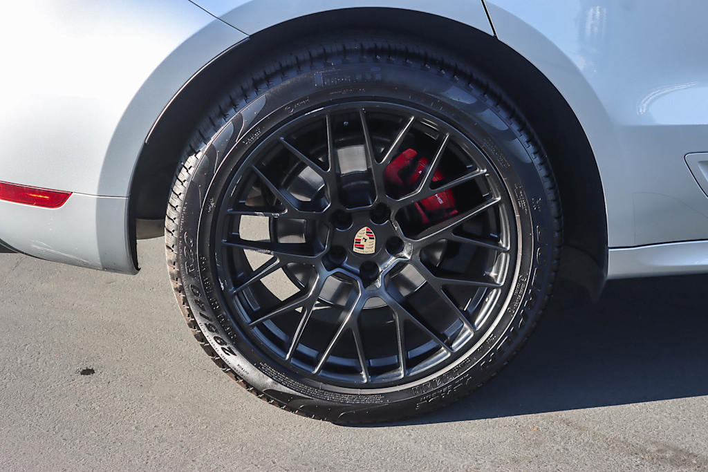 Thumbnail: 2018 Porsche Macan - 19