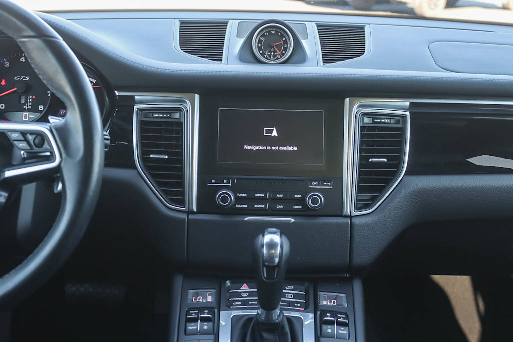 Thumbnail: 2018 Porsche Macan - 11