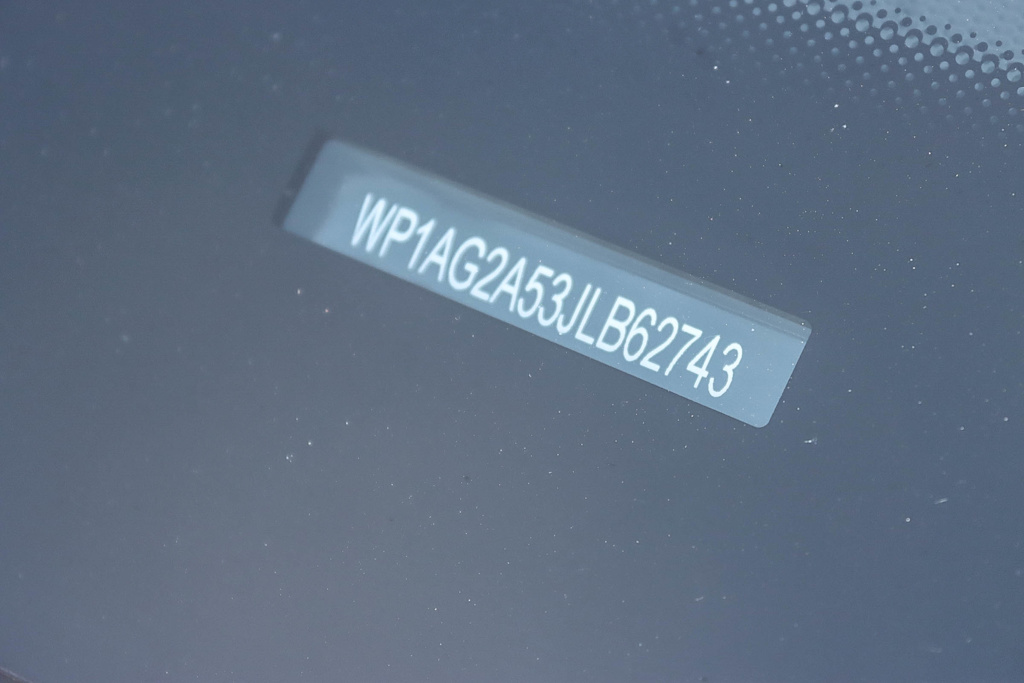 Thumbnail: 2018 Porsche Macan - 15