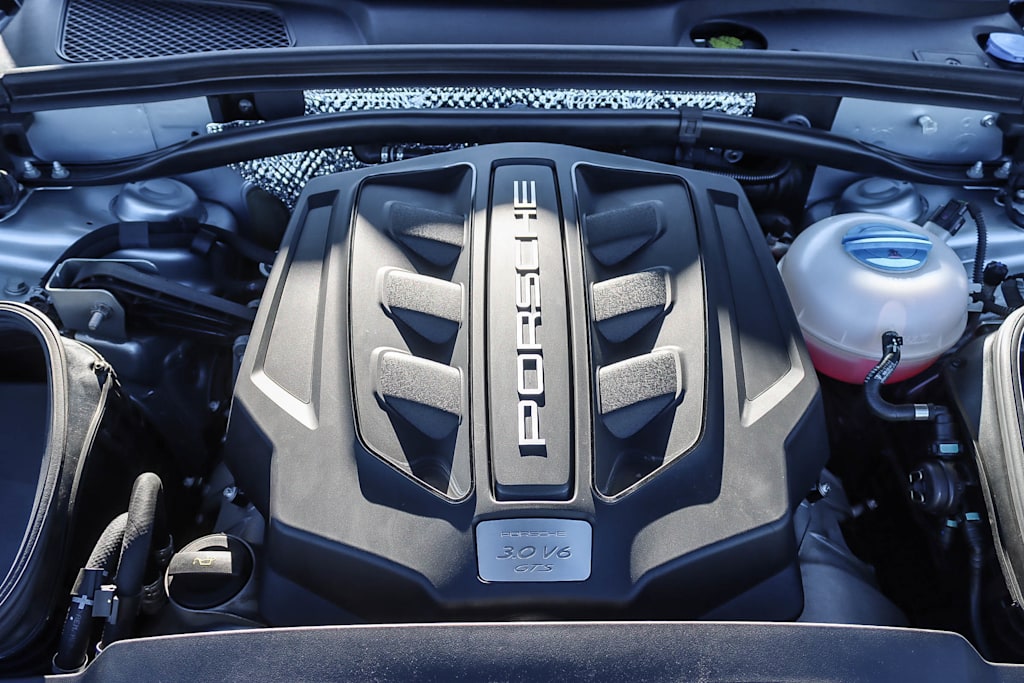 Thumbnail: 2018 Porsche Macan - 8