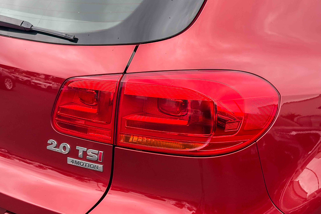 Thumbnail: 2015 Volkswagen Tiguan - 19