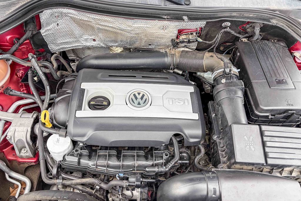 Thumbnail: 2015 Volkswagen Tiguan - 7