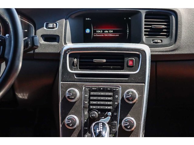 Thumbnail: 2016 Volvo S60 - 13
