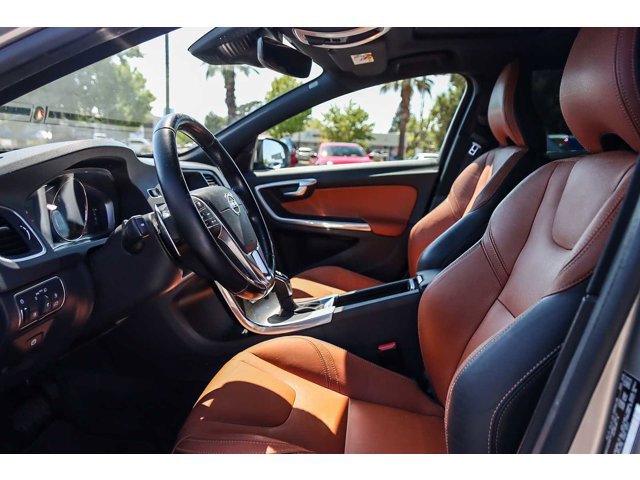 Thumbnail: 2016 Volvo S60 - 28