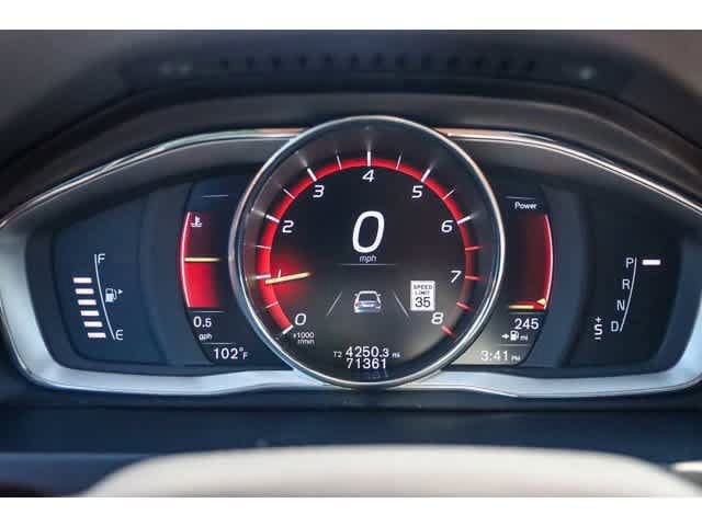 Thumbnail: 2016 Volvo S60 - 14