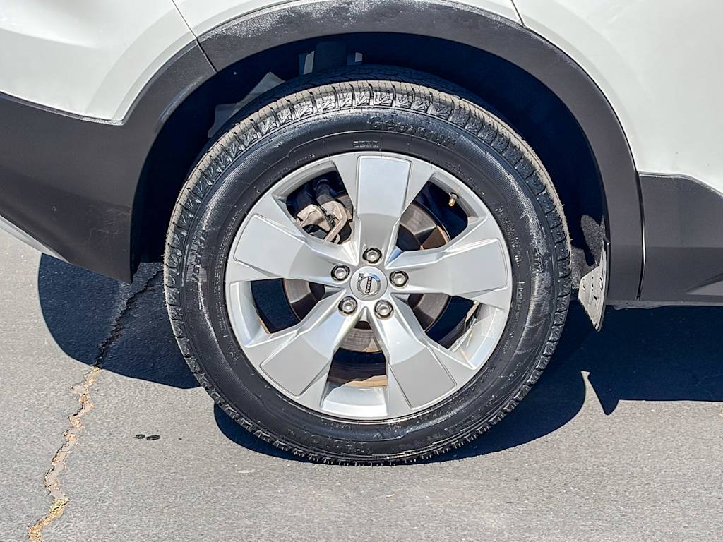 Thumbnail: 2021 Volvo XC40 - 20