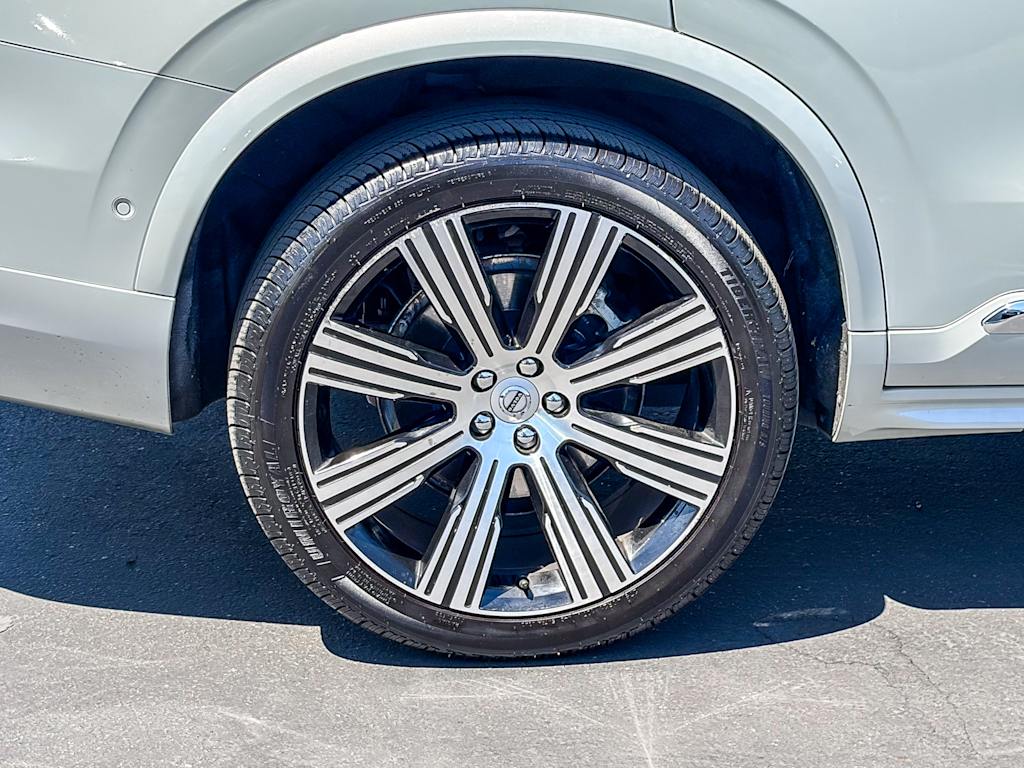 Thumbnail: 2020 Volvo XC90 - 21