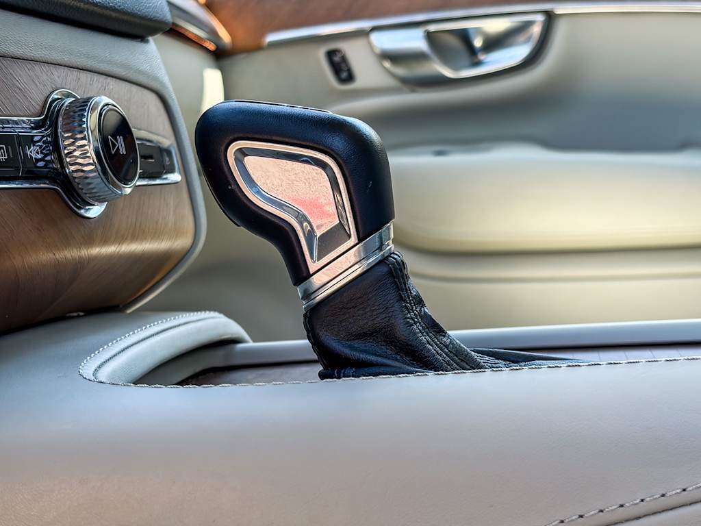 Thumbnail: 2020 Volvo XC90 - 12