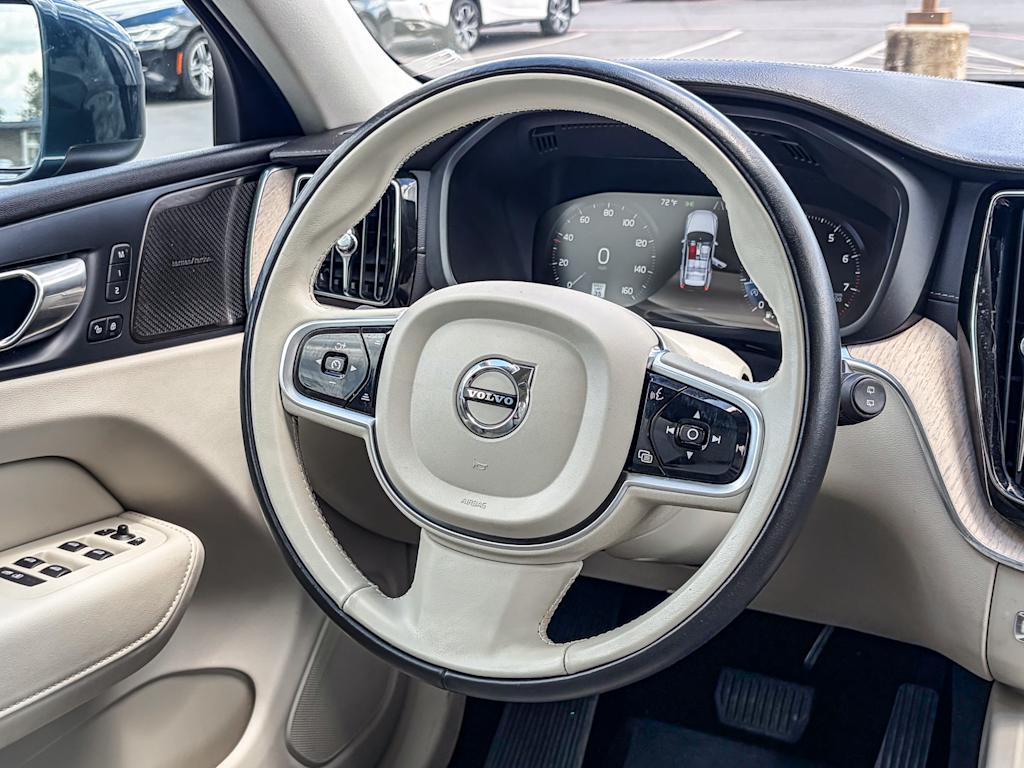 Thumbnail: 2020 Volvo XC60 - 8