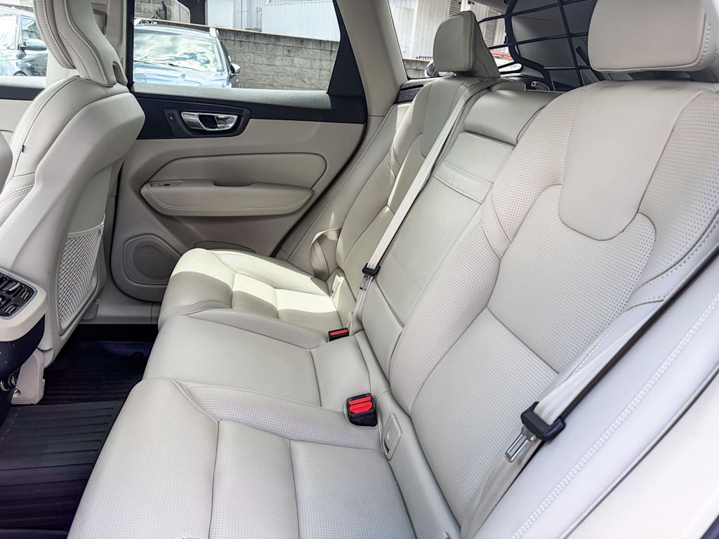 Thumbnail: 2020 Volvo XC60 - 11