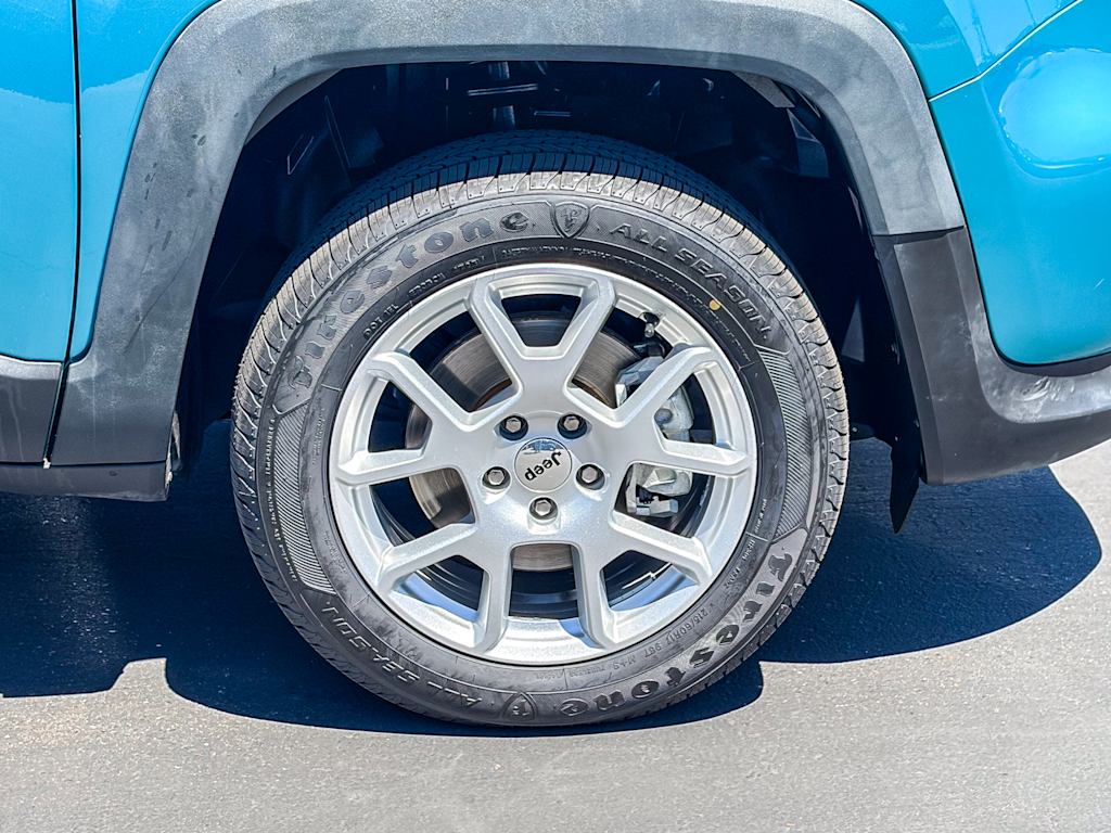 Thumbnail: 2022 Jeep Renegade - 6