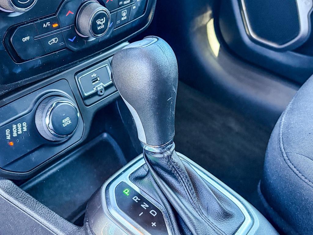 Thumbnail: 2022 Jeep Renegade - 13