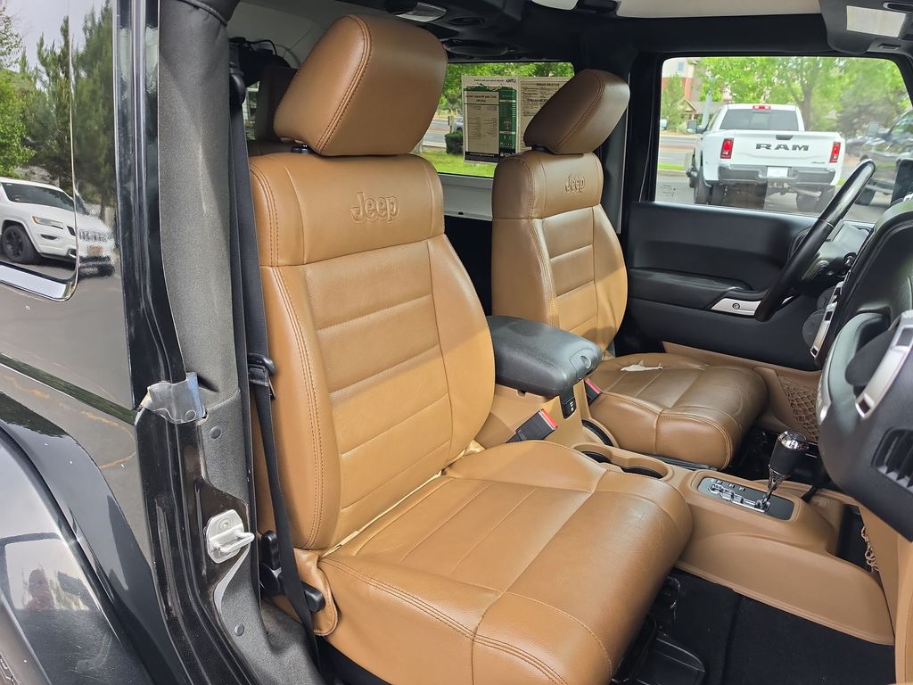 Thumbnail: 2012 Jeep Wrangler - 10