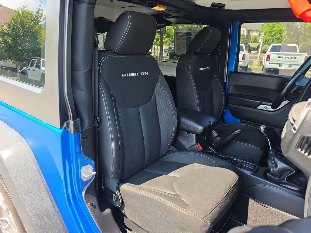 Thumbnail: 2016 Jeep Wrangler - 9