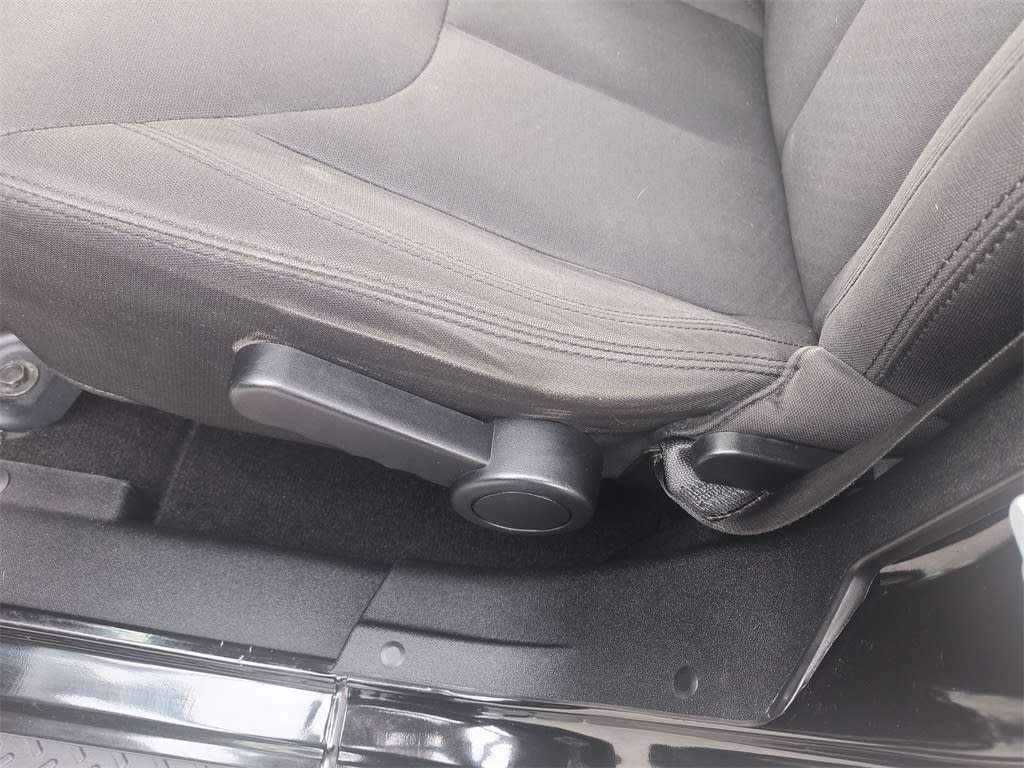 Thumbnail: 2017 Jeep Wrangler - 20