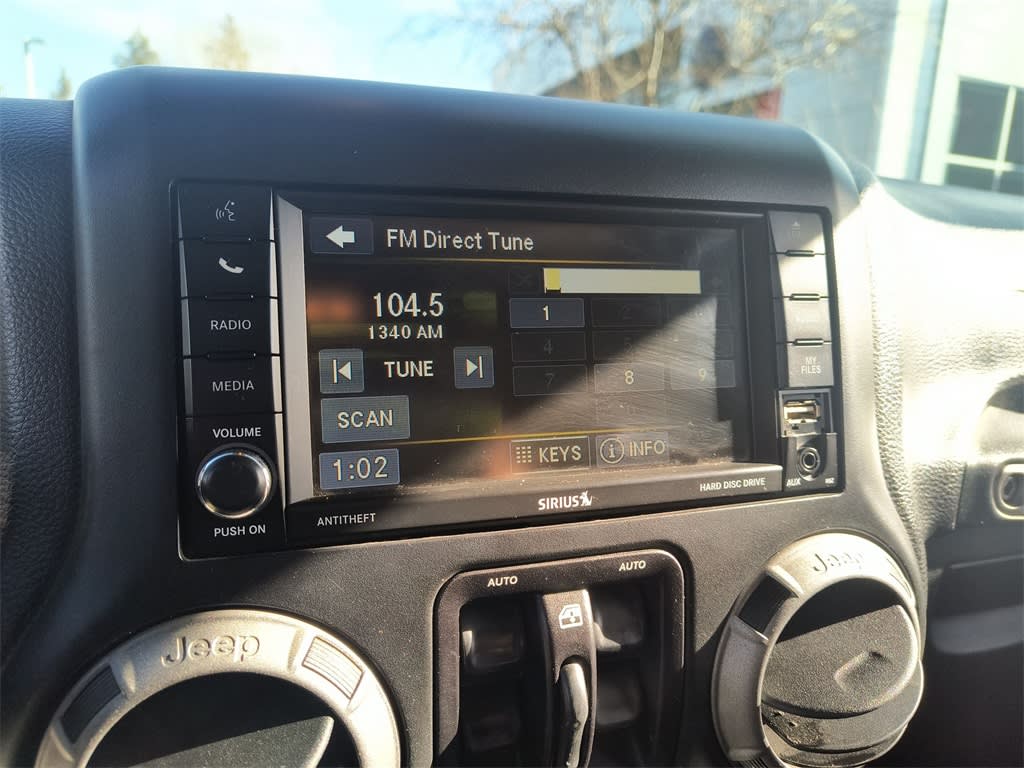 Thumbnail: 2016 Jeep Wrangler - 11