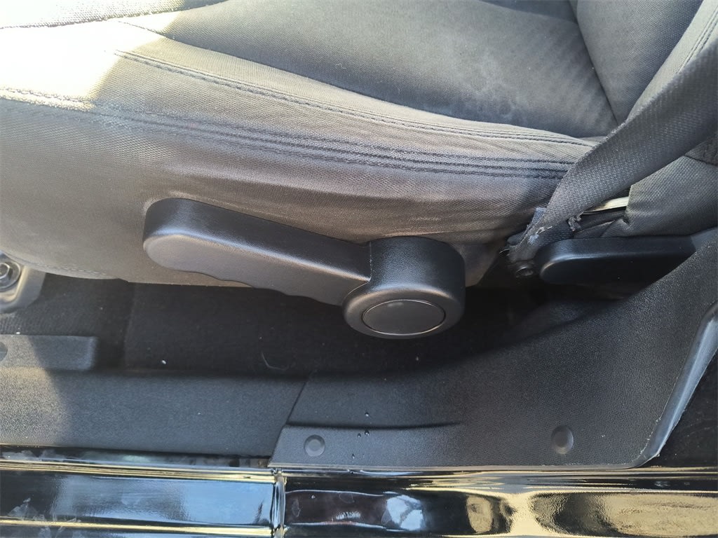 Thumbnail: 2016 Jeep Wrangler - 20