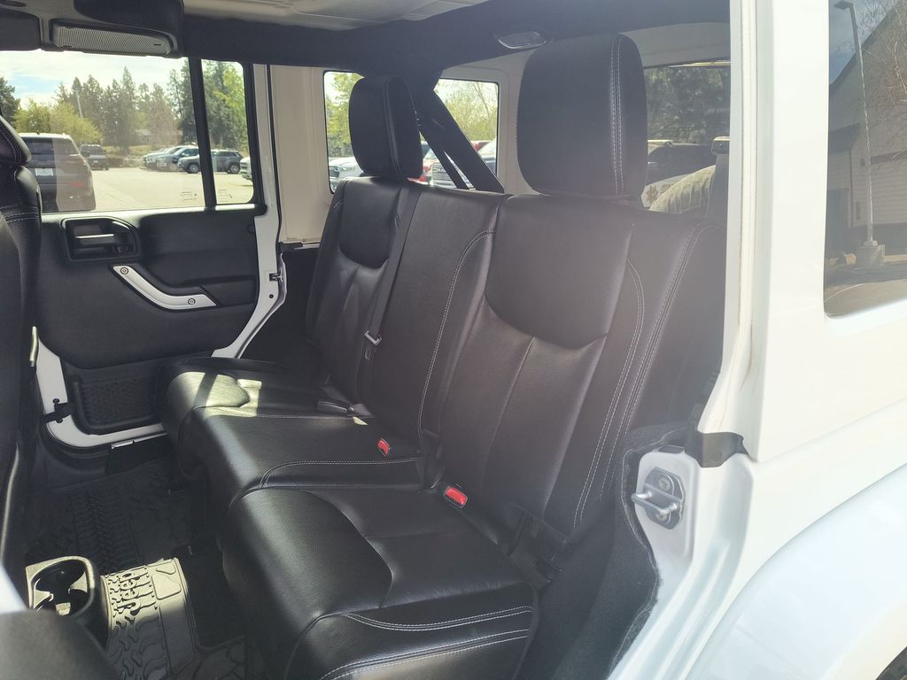 Thumbnail: 2017 Jeep Wrangler - 10
