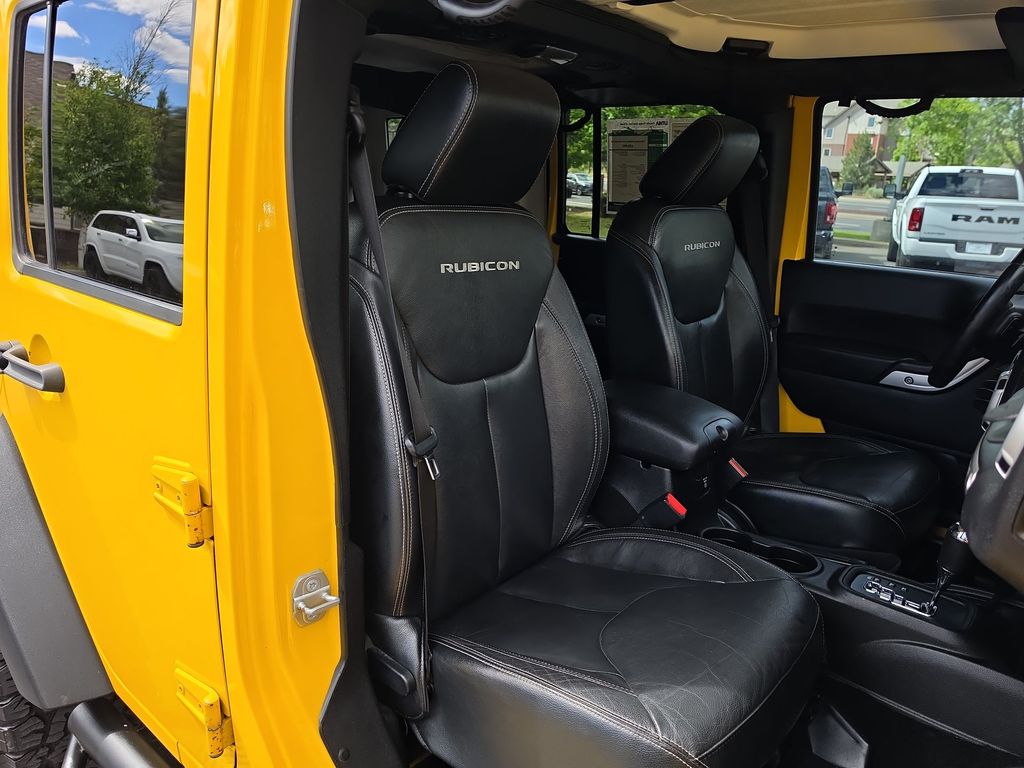 Thumbnail: 2015 Jeep Wrangler - 9