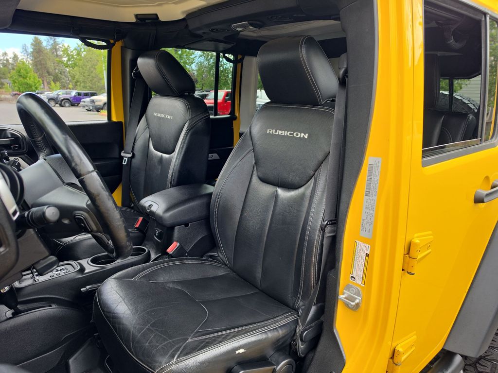 Thumbnail: 2015 Jeep Wrangler - 8