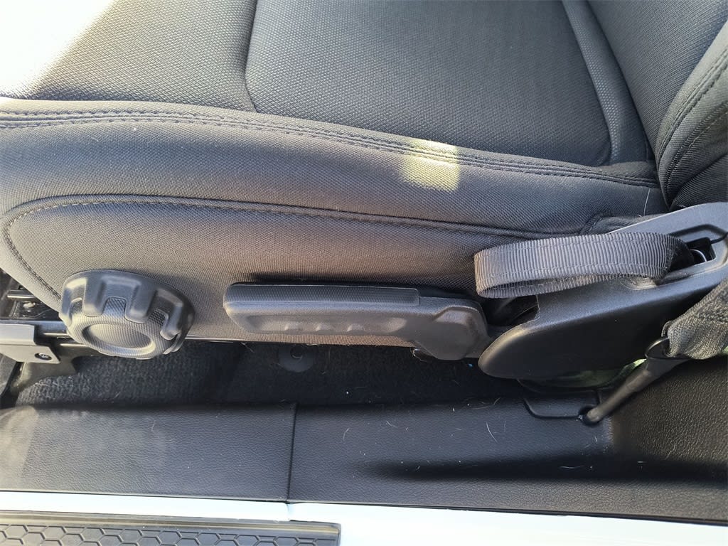 Thumbnail: 2022 Jeep Wrangler - 19