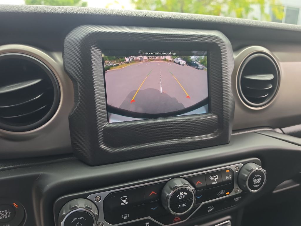 Thumbnail: 2020 Jeep Wrangler - 22