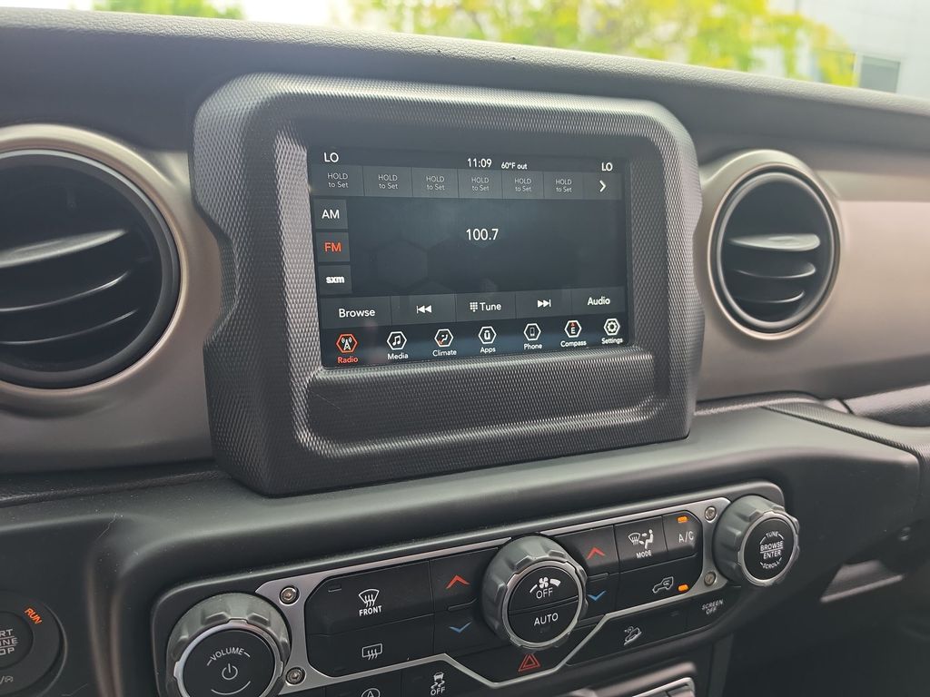 Thumbnail: 2020 Jeep Wrangler - 11