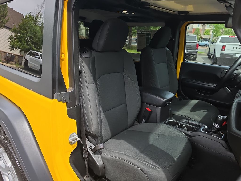 Thumbnail: 2020 Jeep Wrangler - 9