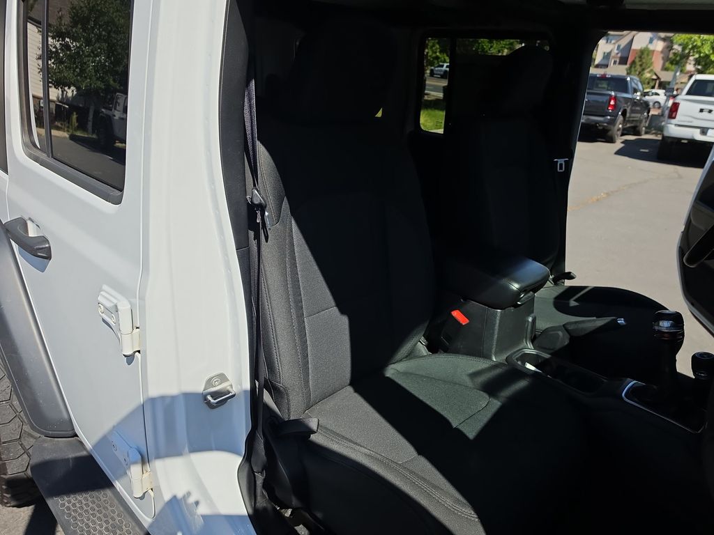 Thumbnail: 2018 Jeep Wrangler - 6