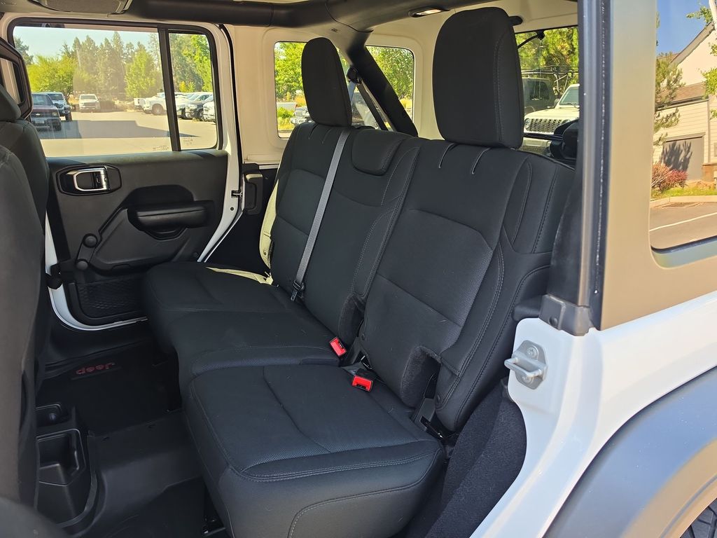 Thumbnail: 2018 Jeep Wrangler - 8