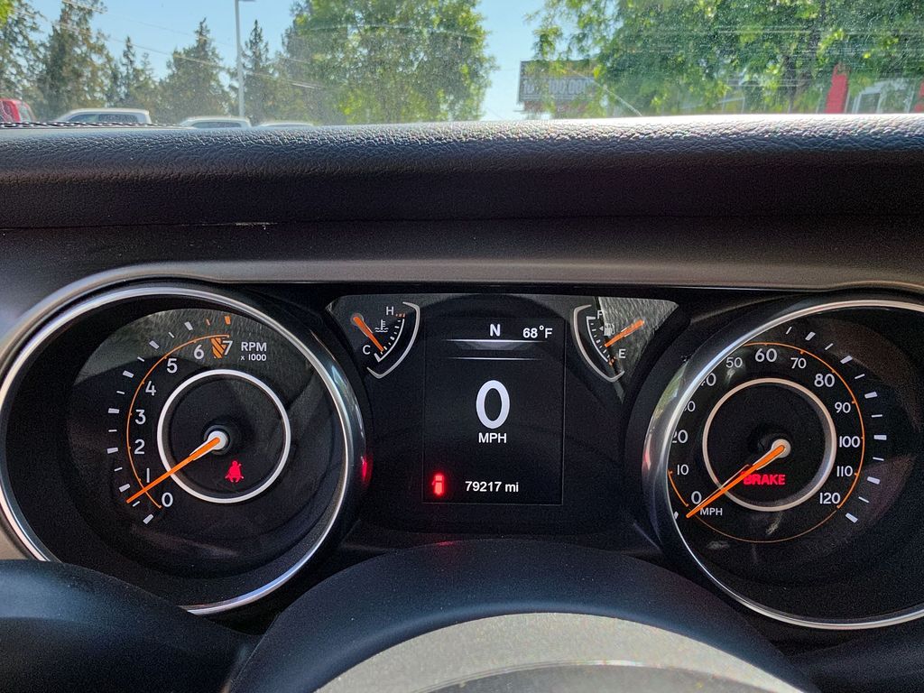 Thumbnail: 2018 Jeep Wrangler - 11