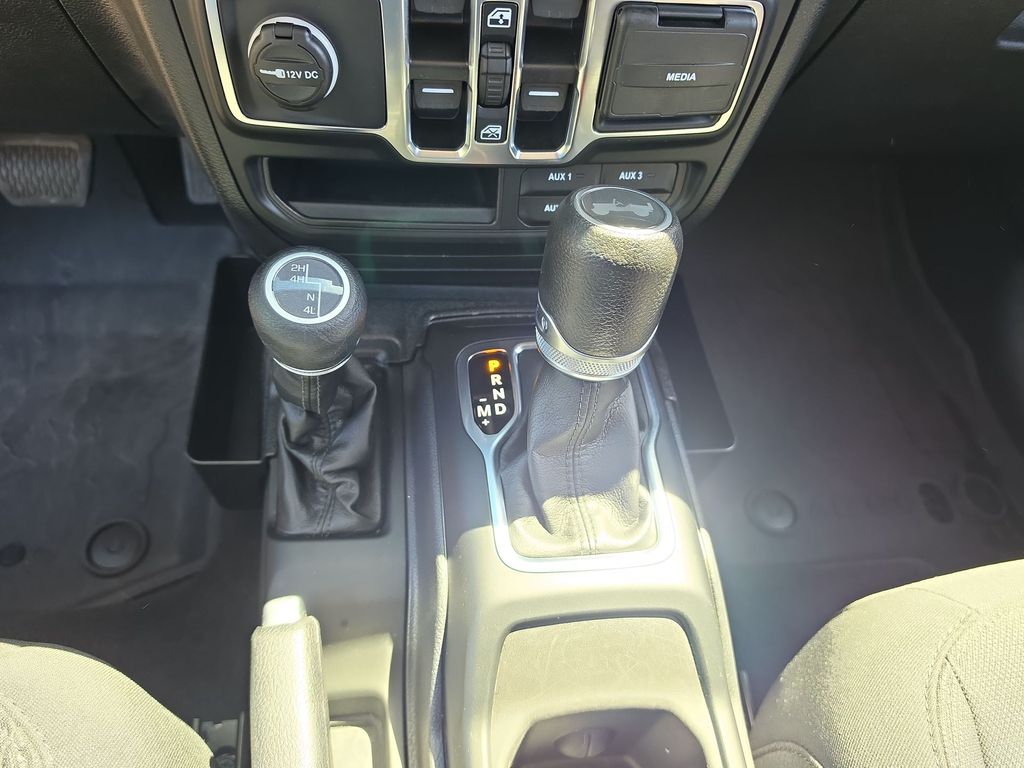 Thumbnail: 2023 Jeep Wrangler - 12