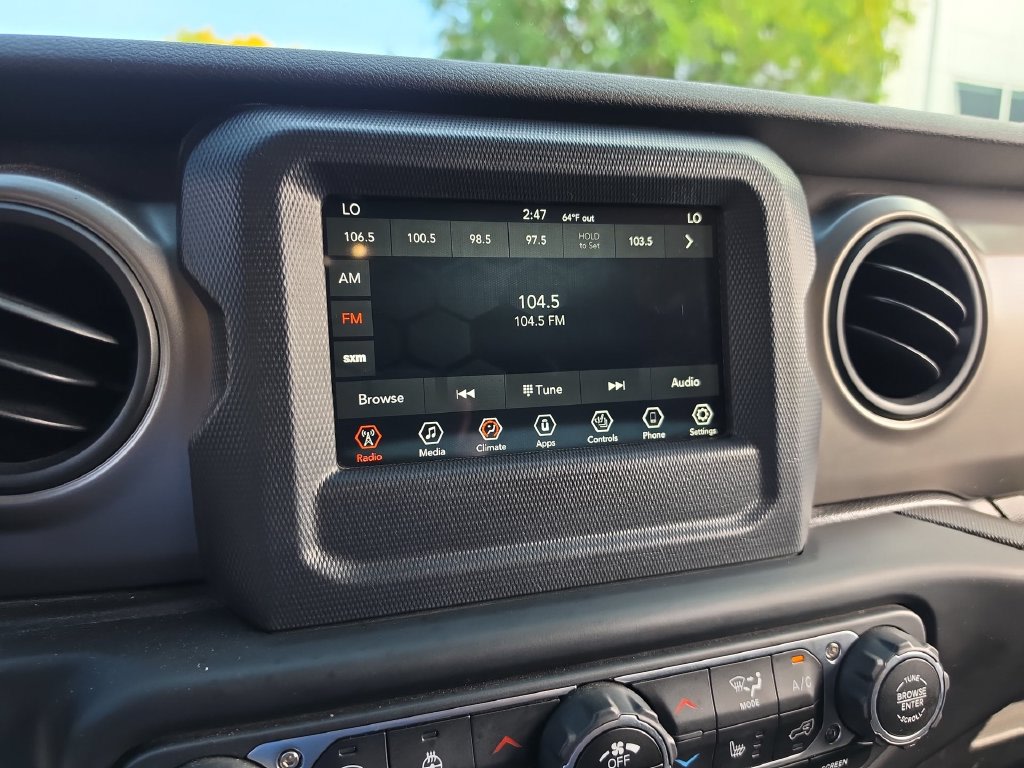 Thumbnail: 2020 Jeep Wrangler - 10