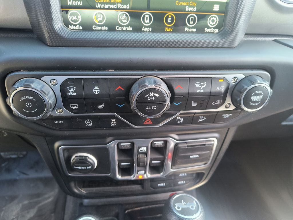 Thumbnail: 2018 Jeep Wrangler - 25