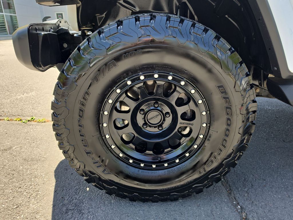 Thumbnail: 2021 Jeep Wrangler - 5