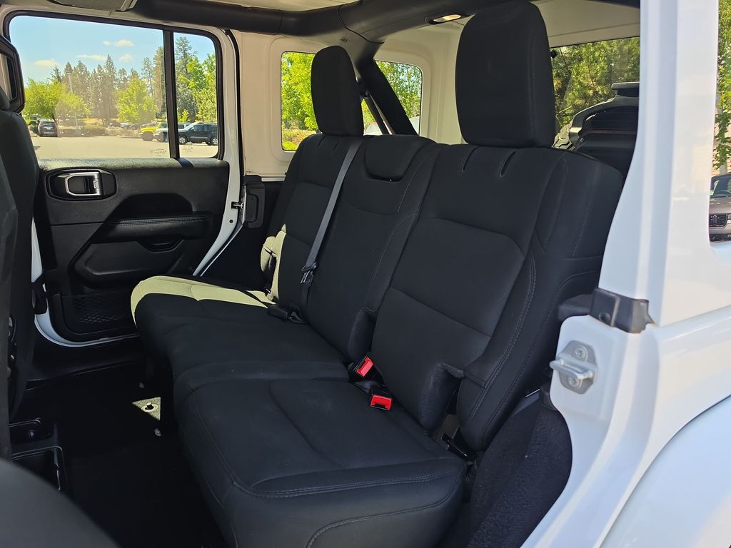 Thumbnail: 2021 Jeep Wrangler - 9