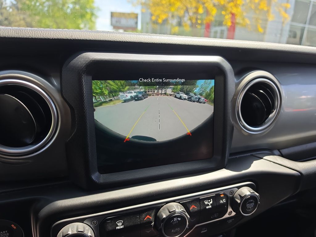 Thumbnail: 2021 Jeep Wrangler - 22