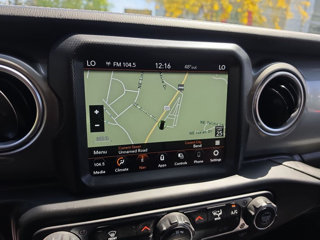 Thumbnail: 2021 Jeep Wrangler - 23