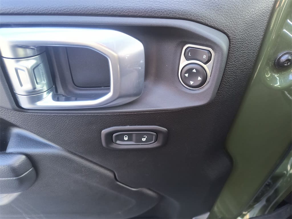 Thumbnail: 2023 Jeep Wrangler - 20