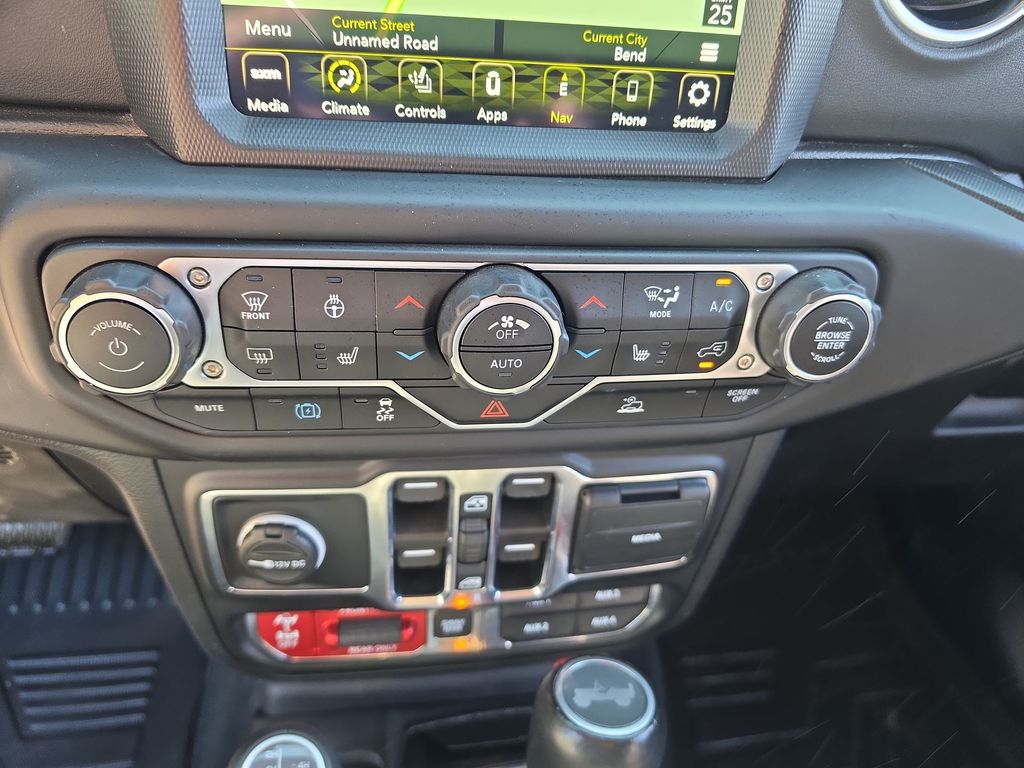 Thumbnail: 2023 Jeep Wrangler - 25