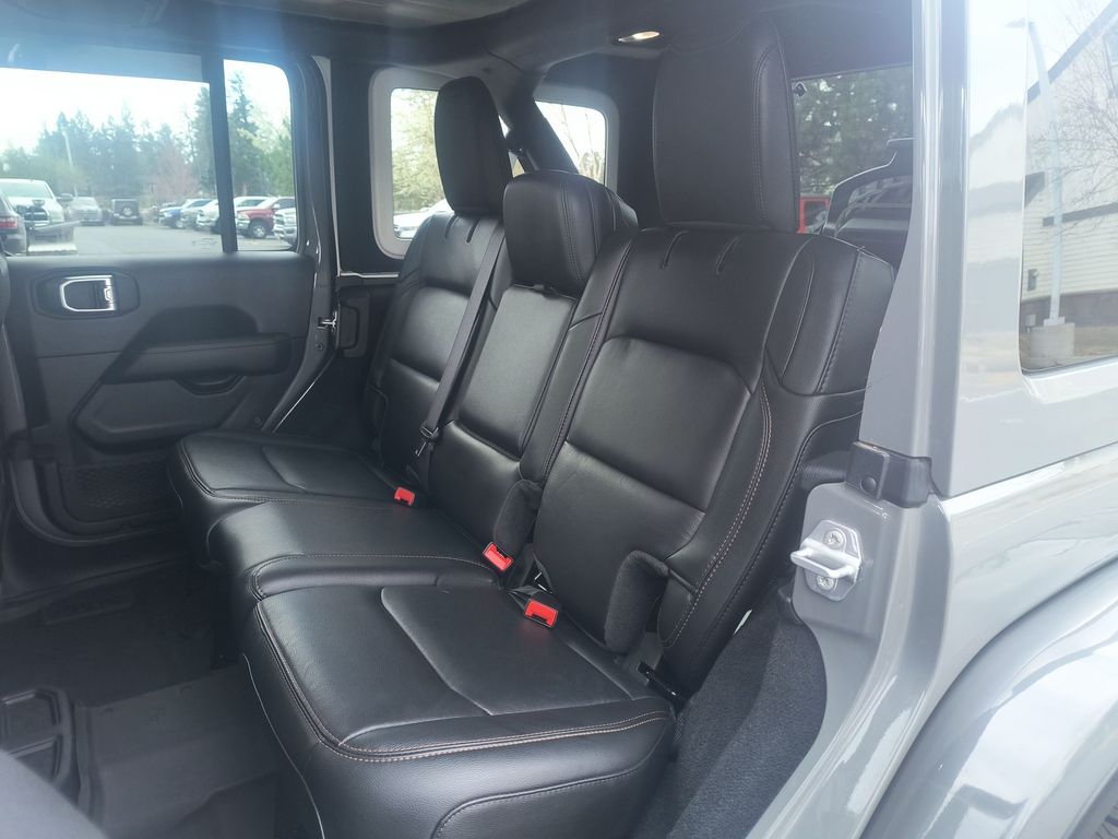 Thumbnail: 2022 Jeep Wrangler - 10