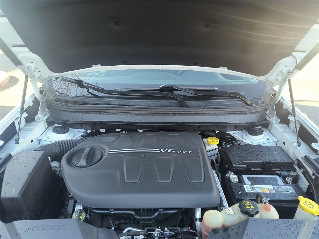 Thumbnail: 2019 Jeep Cherokee - 8