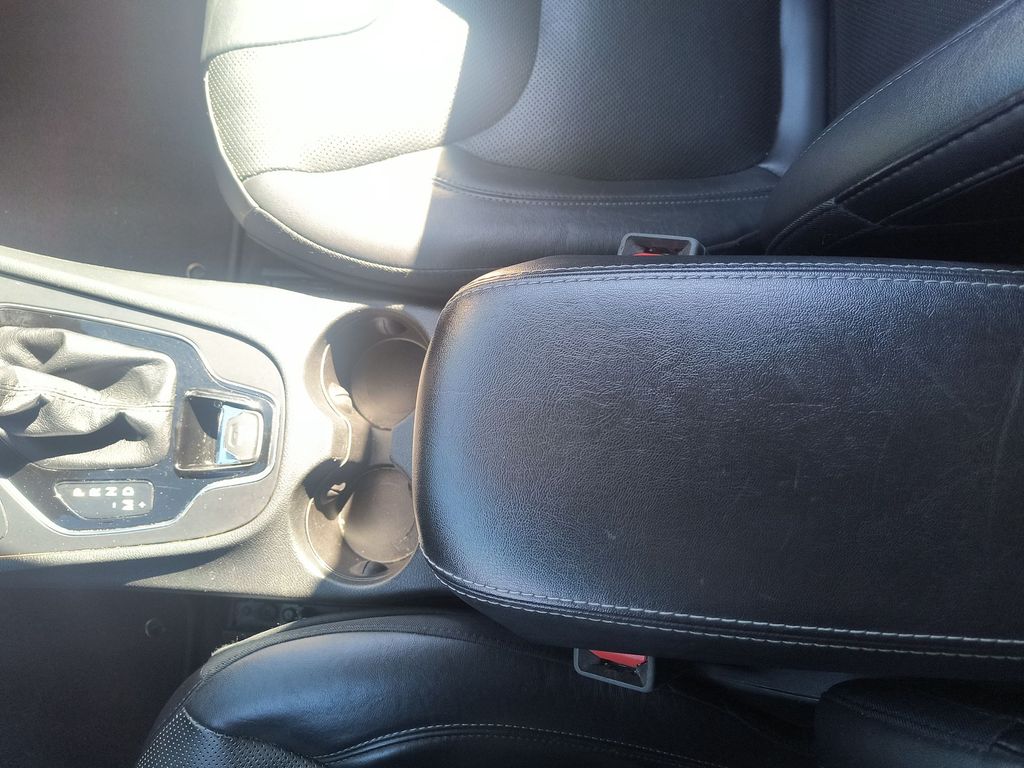 Thumbnail: 2019 Jeep Cherokee - 24