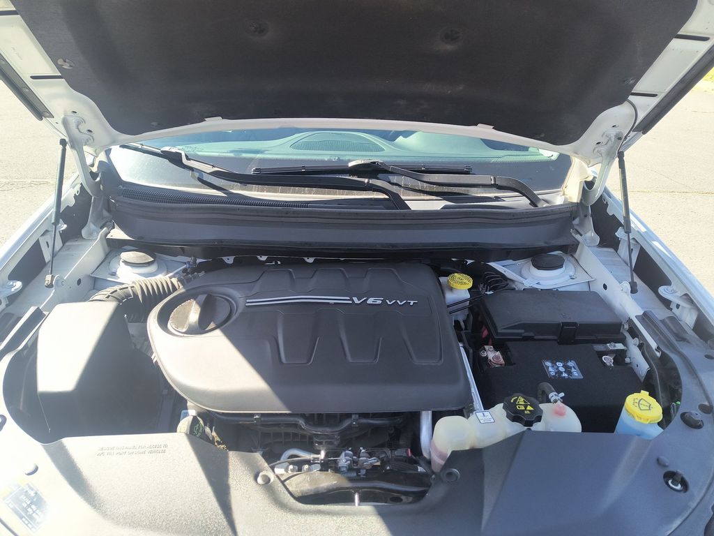 Thumbnail: 2019 Jeep Cherokee - 7