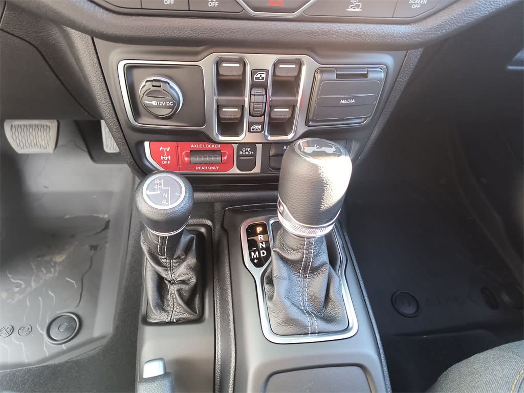 Thumbnail: 2026 Jeep Wrangler - 13