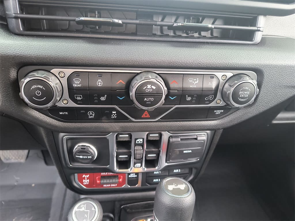 2025 Jeep Wrangler Sport 23