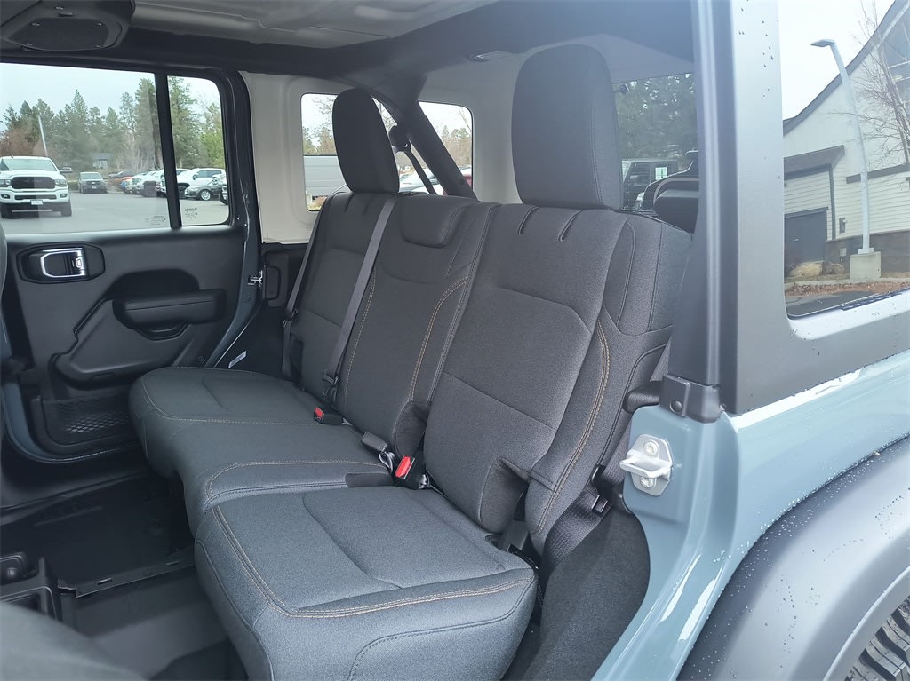 2025 Jeep Wrangler Sport 10