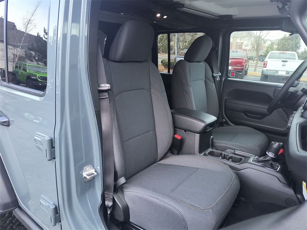 2025 Jeep Wrangler Sport 10